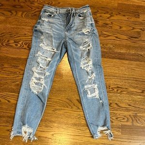 AE Mom Jean